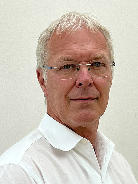 Formand Niels Techen.